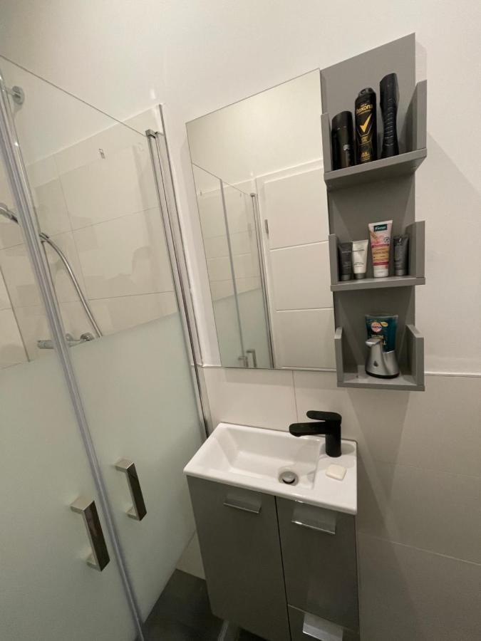 Citygluecknms - Direkt Am Bahnhof Und Einkaufszentrum Neumünster Exteriör bild