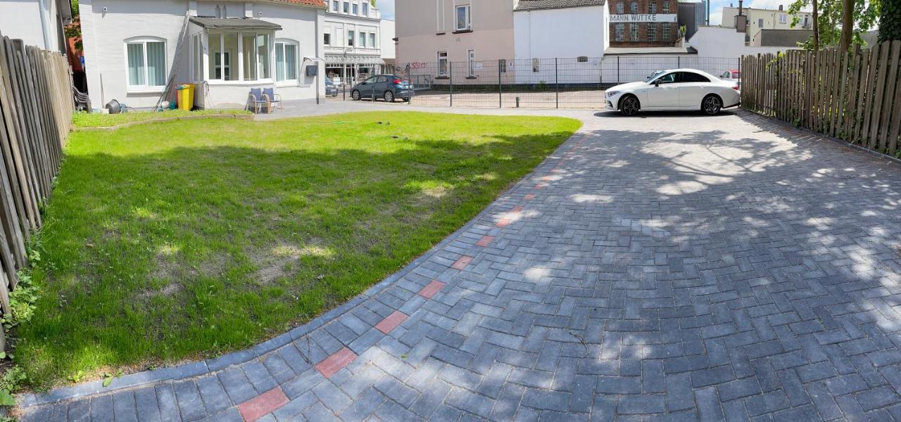 Citygluecknms - Direkt Am Bahnhof Und Einkaufszentrum Neumünster Exteriör bild