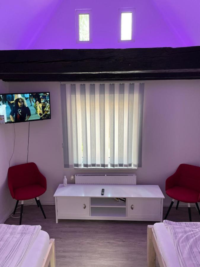 Citygluecknms - Direkt Am Bahnhof Und Einkaufszentrum Neumünster Exteriör bild
