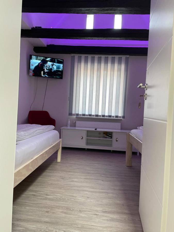 Citygluecknms - Direkt Am Bahnhof Und Einkaufszentrum Neumünster Exteriör bild