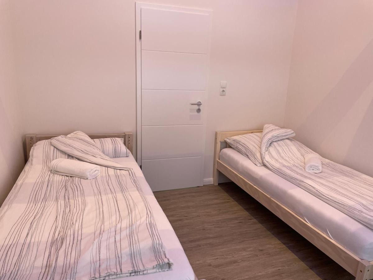 Citygluecknms - Direkt Am Bahnhof Und Einkaufszentrum Neumünster Exteriör bild